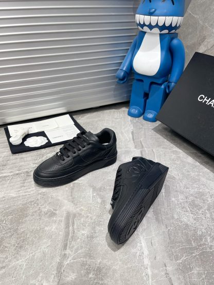 Chanel Spring and Summer Ultra High Quality Black Fashionable Casual Sports Sneakers - Image 3