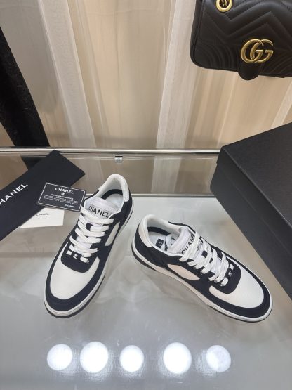 Chanel Spring and Summer Ultra High Quality Black and White Fashionable Casual Sports Sneakers - Image 3