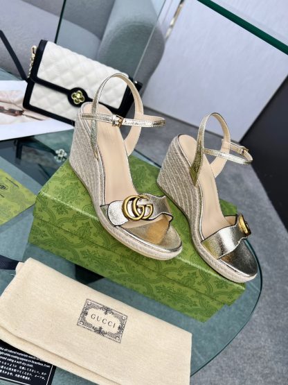 Gucci Straw Platform Sandals - Image 3