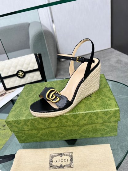 Gucci Straw Platform Sandals - Image 3