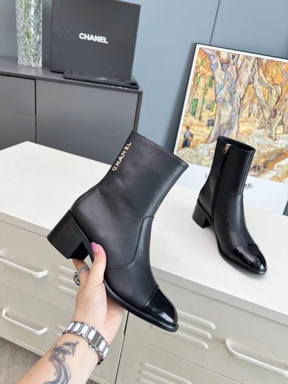 Chanel autumn and winter main season black cowhide and patent leather Martin boots - Image 2