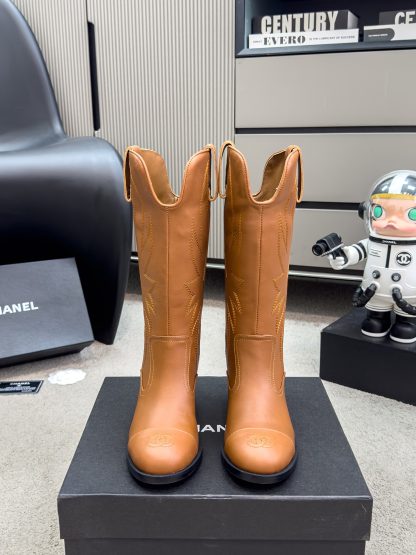 Chanel brown autumn and winter main season worth buying boots - Image 3