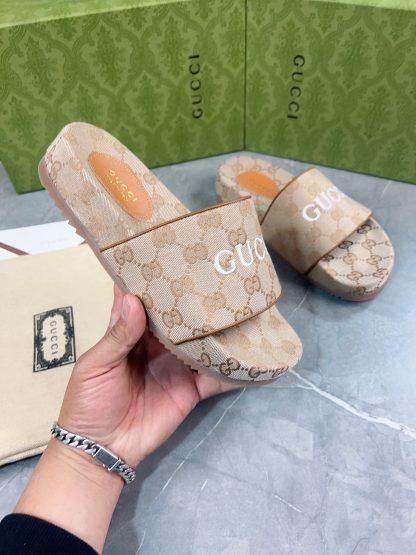 Gucci Spring and Summer Sandals - Image 3