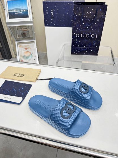 Gucci large sandals - Image 3