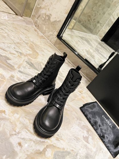 Chanel black matte autumn and winter new handsome fashion luxury letter knight Martin boots - Image 2