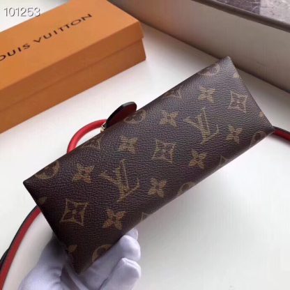 Louis Vuitton bag small ONTHEGO handbag - Image 3