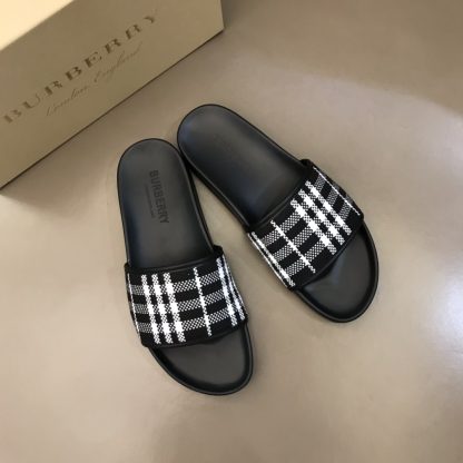 Burberry classic men's slippers - Image 3