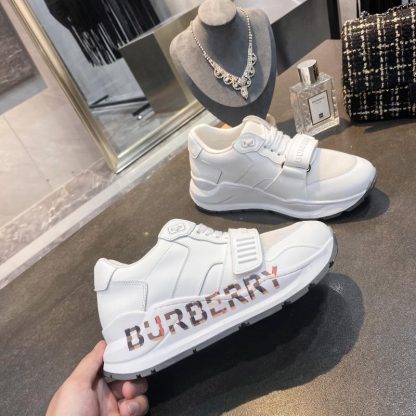 Burberry thick-soled sports shoes - Image 3