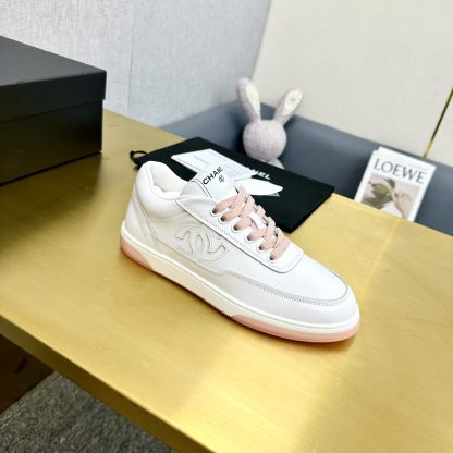 Chanel classic craft embroidery style white and pink mix and match casual sports shoes - Image 3