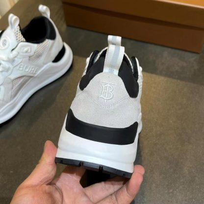Burberry thick-soled sports shoes - Image 4