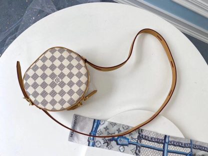 Louis Vuitton M52293 catwalk BOITE CHAPEAU SOUPLE handbag - Image 3