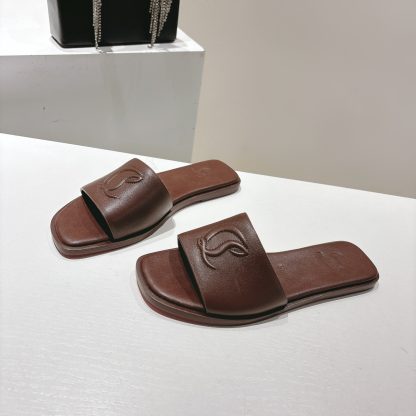 Christian Louboutin casual one-strap flat sandals - Image 3