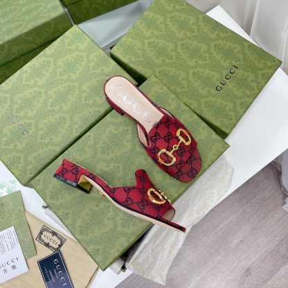 Gucci horsebit shallow design with square toe and three-dimensional square heel slippers - Image 3