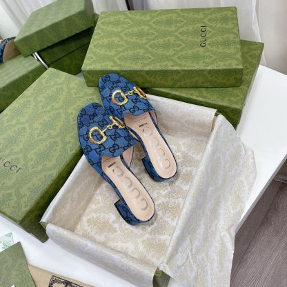 Gucci horsebit shallow design with square toe and three-dimensional square heel slippers - Image 4