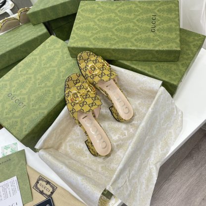 Gucci horsebit shallow design with square toe and three-dimensional square heel slippers - Image 4