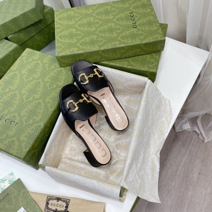 Gucci horsebit shallow design with square toe and three-dimensional square heel slippers - Image 4