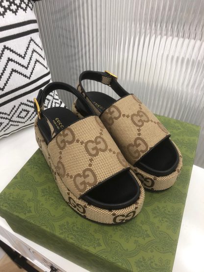 Gucci women's platform sandals - Image 4