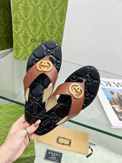 Gucci flat flip flops - Image 4