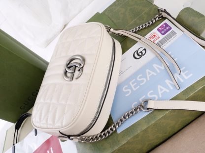 Gucci Shiny Retro Silver Shoulder Bag - Image 3