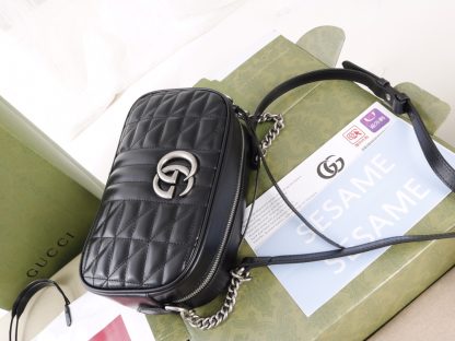 Gucci Shiny Retro Silver Classic Shoulder Bag - Image 3