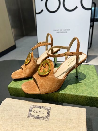 Gucci's classic high-heeled slippers are a must-have for summer - Image 4