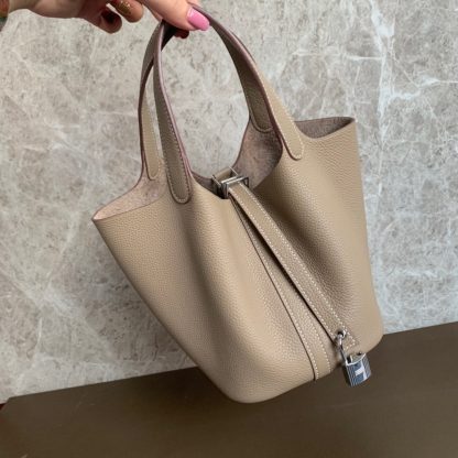 Hermès Trench Coat Grey Basket Handbag Gold and Silver Buckle - Image 3