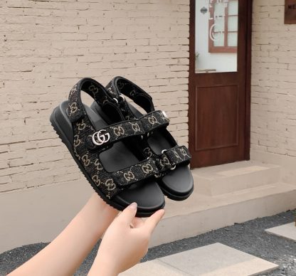 Gucci's new GG sandals - Image 4