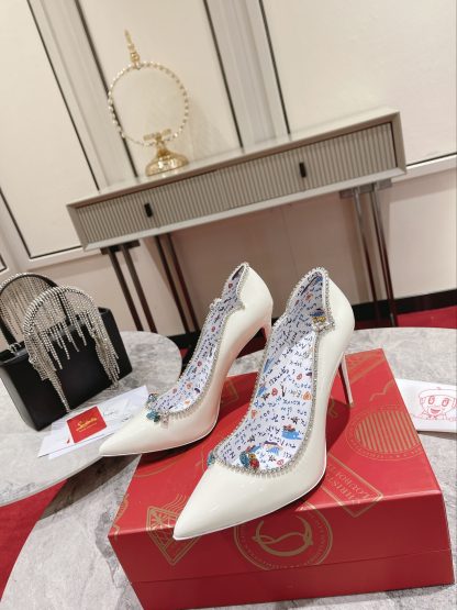 Christian Louboutin wavy patent leather crystal chain high heels - Image 3