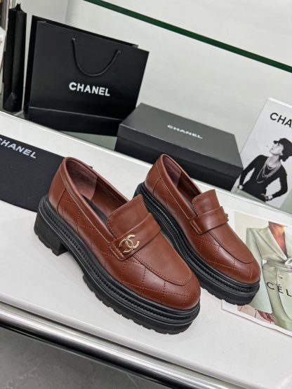 Chanel autumn and winter new brown versatile leather loafers - Image 3