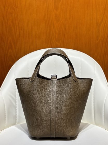 Hermès Elephant Grey Silver Buckle Basket Handbag - Image 3