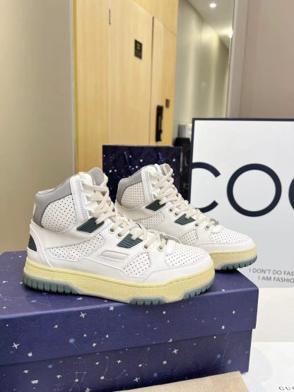 Chanel's new early spring beige bow high-end casual shoes - Image 3