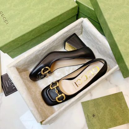 Gucci's new horsebit buckle (same style for shoes and sandals) - Image 3
