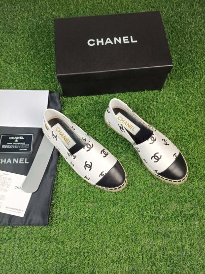 Chanel early spring sunshine white and black new fisherman shoes - Image 2