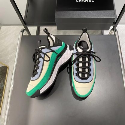 Chanel's latest beautiful green and blue slim casual sports shoes - Image 3
