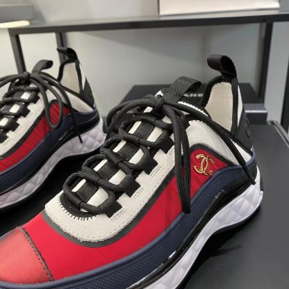 Chanel's latest beautiful red and blue slim casual sports shoes - Image 3