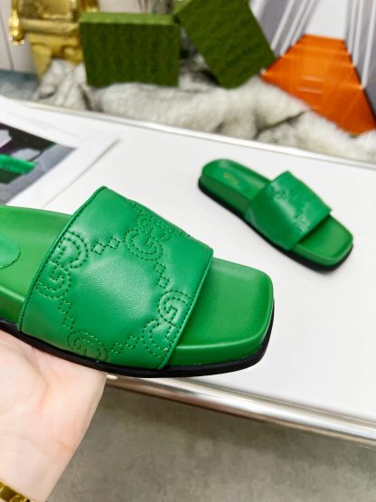Gucci new slippers - Image 4