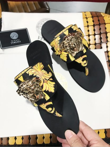 VERSACE thong sandals - Image 3