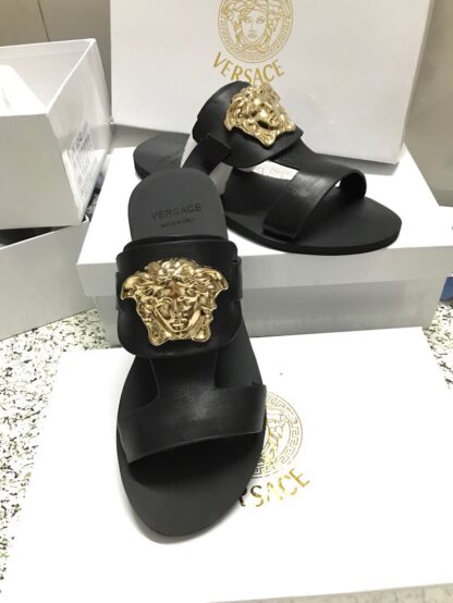 VERSACE New Flat Sandals - Image 3