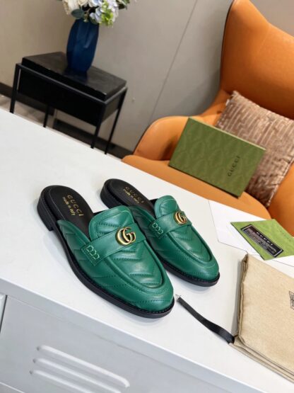 Gucci's latest catwalk slippers - Image 3