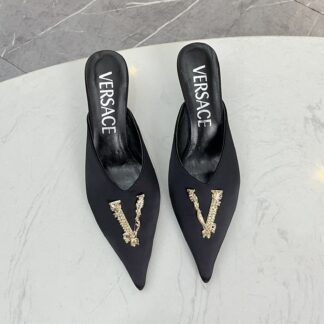 VERSACE exquisite luxurious large V buckle pointed toe fashionable high heels