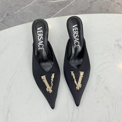 VERSACE exquisite luxurious large V buckle pointed toe fashionable high heels