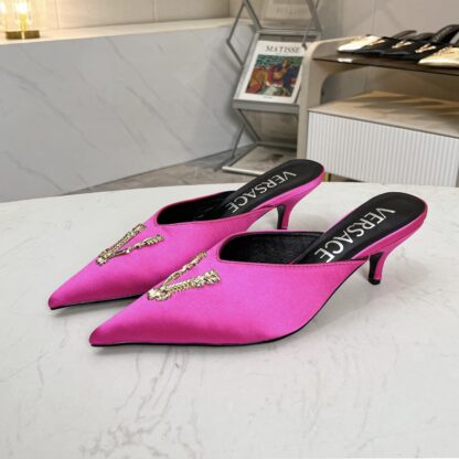 VERSACE exquisite luxurious large V buckle pointed toe fashionable high heels - Image 3