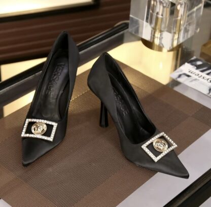 VERSACE elegant new high heels - Image 3