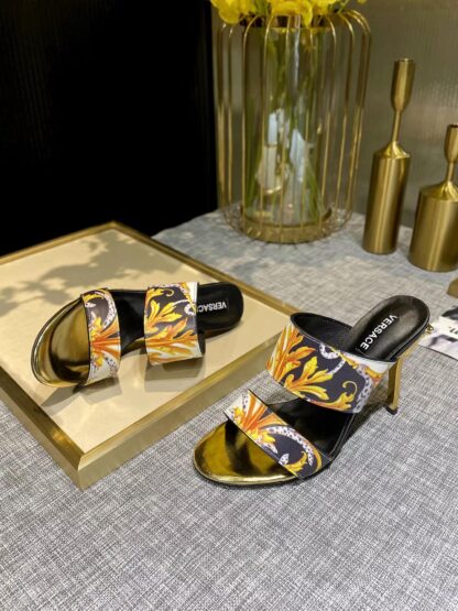 VERSACE New Printed Sandals High Heels - Image 3