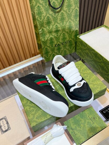 Gucci casual sneakers - Image 4