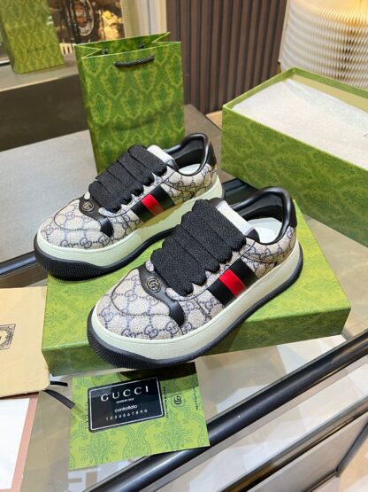 Gucci casual sneakers - Image 3