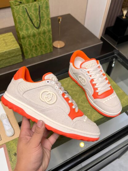 Gucci Early Spring Latest Hot 80 Couples Casual Retro Distressed White Shoes