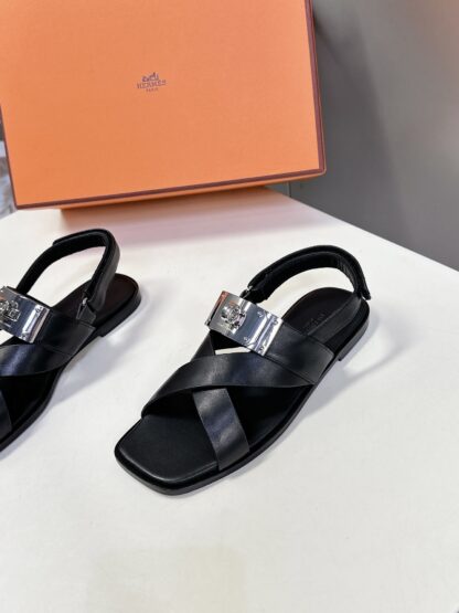 Hermès Spring and Summer Classic Square Toe Black Versatile Comfort Sandals - Image 3