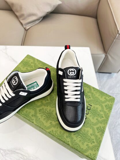 Gucci's latest hot-selling sneakers for couples - Image 3