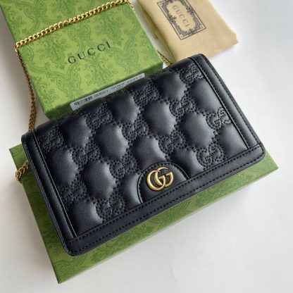 Gucci embossed black stylish chain bag - Image 3